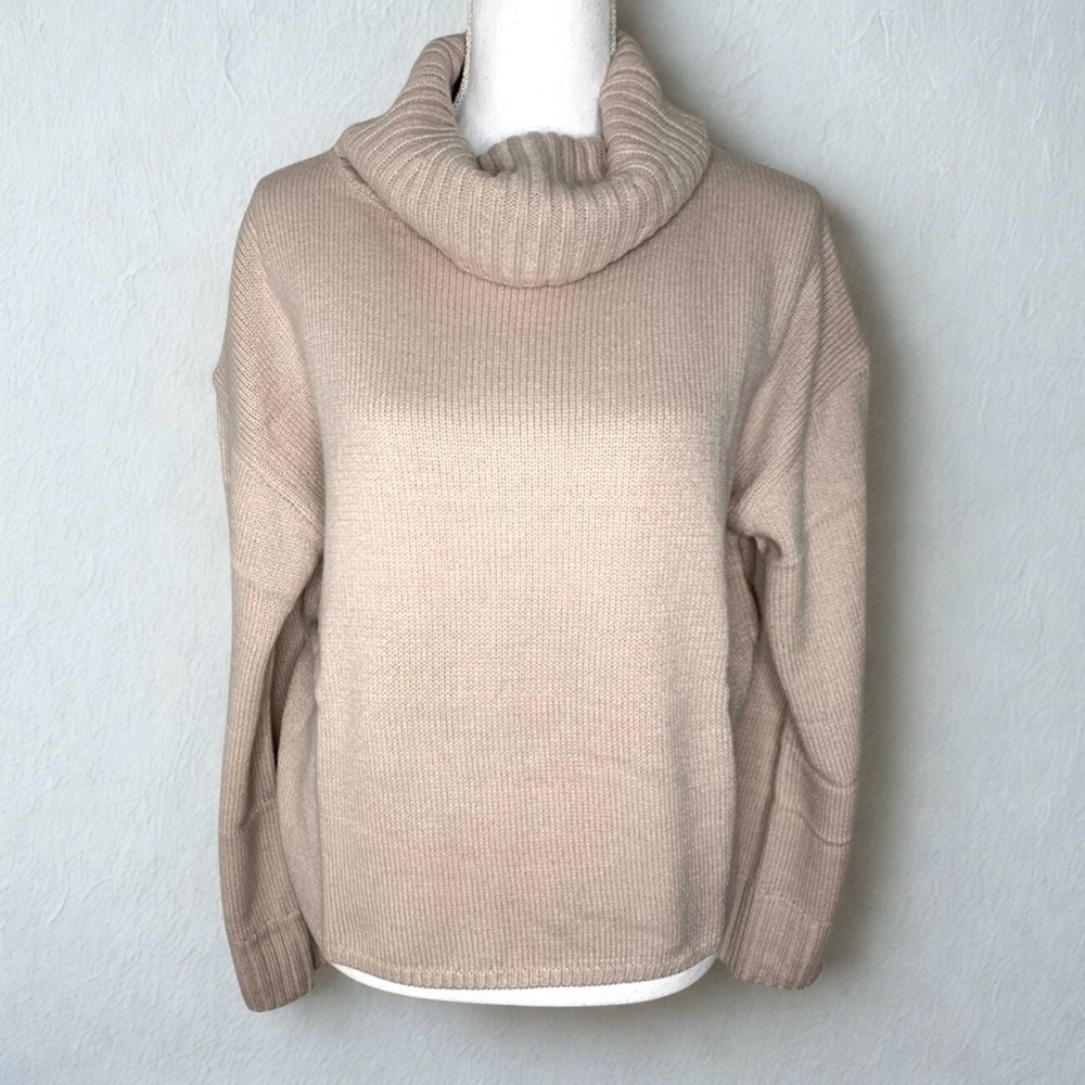 Stitches & Stripes Women Tan Turtleneck Sweater Size Medium NWT